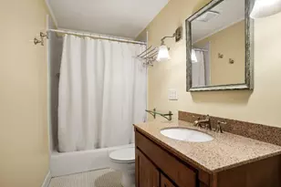 17 Gloucester St, Boston, MA 02116 - Photo 12