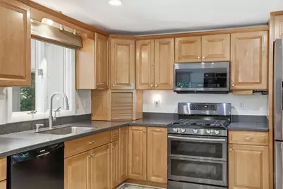 289 Concord Road, Bedford, MA 01730 - Photo 4