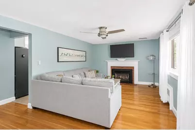 13 Willard St, Dedham, MA 02026 - Photo 6