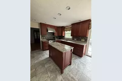 2 Lafayette Dr, Marlborough, MA 01752 - Photo 4