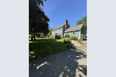 2 Lafayette Dr, Marlborough, MA 01752 - Photo 2