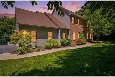 2 Highview Cir, Wilbraham, MA 01095 - Photo 2