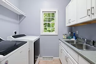 2 Highview Cir, Wilbraham, MA 01095 - Photo 14
