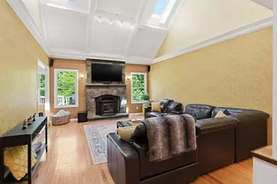 2 Highview Cir, Wilbraham, MA 01095 - Photo 10