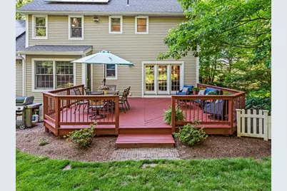 7 Woodcliffe Ave, Worcester, MA 01604 - Photo 16