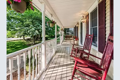 7 Woodcliffe Ave, Worcester, MA 01604 - Photo 4