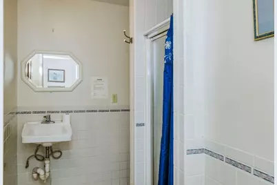 517 South Main St, Fall River, MA 02721 - Photo 8