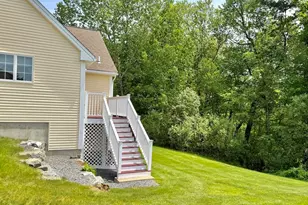 8 Beeston Ln, Methuen, MA 01844 - Photo 26