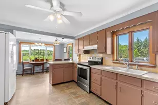 189 Blackmore Pond Rd, Wareham, MA 02576 - Photo 4