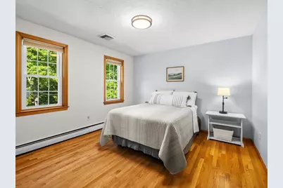 61 Beach St, Millbury, MA 01527 - Photo 32