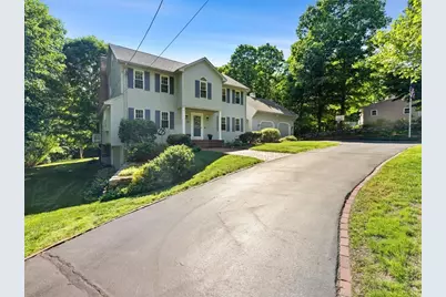 61 Beach St, Millbury, MA 01527 - Photo 2