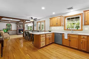 61 Beach St, Millbury, MA 01527 - Photo 14