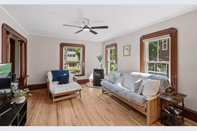 16 Hazen Ave, Haverhill, MA 01830 - Photo 6