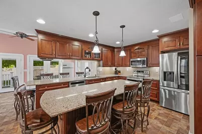 16 Hazen Ave, Haverhill, MA 01830 - Photo 12