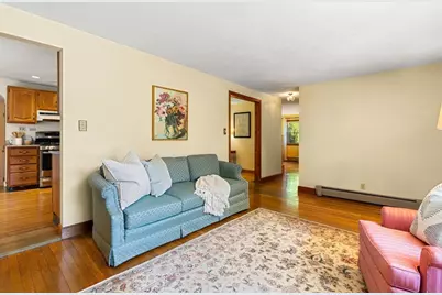 26 Lawrence Ln, Arlington, MA 02474 - Photo 6