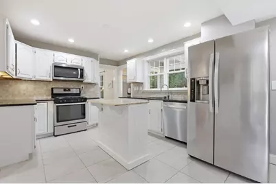 443 Summer Ave, Reading, MA 01867 - Photo 2