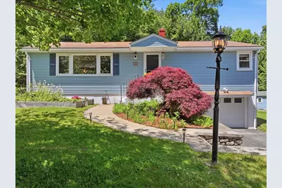 46 Pinecroft Ave, Holden, MA 01520 - Photo 2