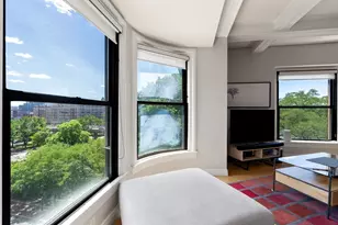 10 Charlesgate E, Boston, MA 02215 - Photo 16