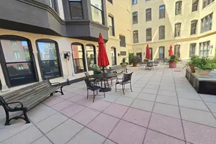 10 Charlesgate E, Boston, MA 02215 - Photo 34
