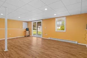 33 Lakeview Ave, Dudley, MA 01571 - Photo 22
