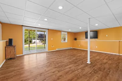 33 Lakeview Ave, Dudley, MA 01571 - Photo 24