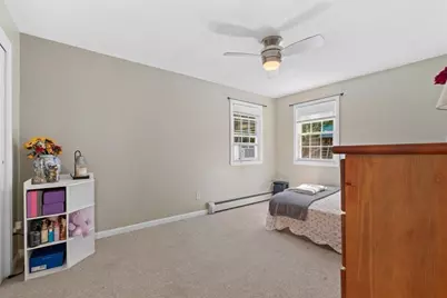 33 Lakeview Ave, Dudley, MA 01571 - Photo 16