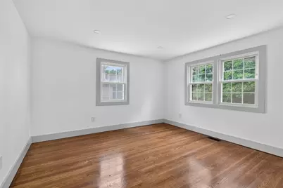 8 Bartlett St, Peabody, MA 01960 - Photo 18