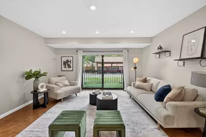 41 Centre St #106, Brookline, MA 02446 - Photo 4