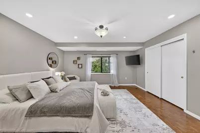 41 Centre St #106, Brookline, MA 02446 - Photo 12