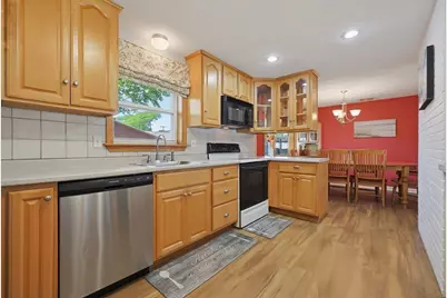 212 Beacon St, Framingham, MA 01701 - Photo 10