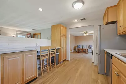 212 Beacon St, Framingham, MA 01701 - Photo 12