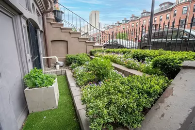662 Massachusetts Avenue #1, Boston, MA 02118 - Photo 2