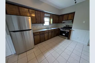 162 Rockland St, Fall River, MA 02724 - Photo 8