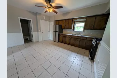 162 Rockland St, Fall River, MA 02724 - Photo 10