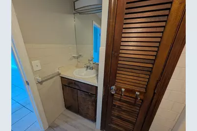 162 Rockland St, Fall River, MA 02724 - Photo 12