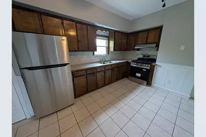 162 Rockland St, Fall River, MA 02724 - Photo 8