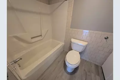 162 Rockland St, Fall River, MA 02724 - Photo 14