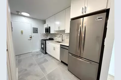 44 Washington St #713, Brookline, MA 02445 - Photo 2