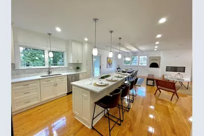 866 Salem St, Groveland, MA 01834 - Photo 1