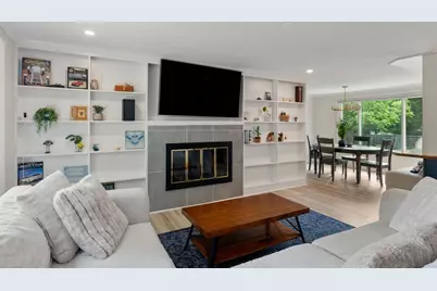 987 Pleasant St, Framingham, MA 01701 - Photo 6