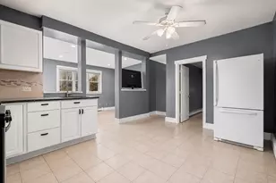 969 Canterbury St, Boston, MA 02131 - Photo 10