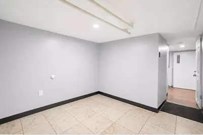 969 Canterbury St, Boston, MA 02131 - Photo 26