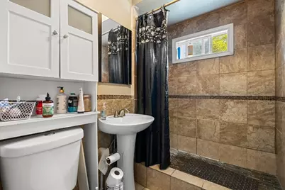 969 Canterbury St, Boston, MA 02131 - Photo 18