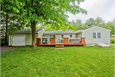 91 Spikenard Cir, Springfield, MA 01129 - Photo 2