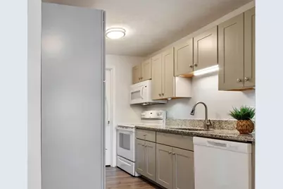 1205 Grafton St #26, Worcester, MA 01604 - Photo 4