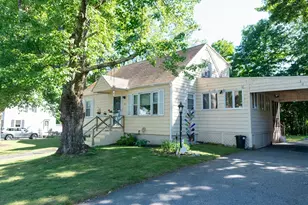 26 Sunset Rd, Dracut, MA 01826 - Photo 1