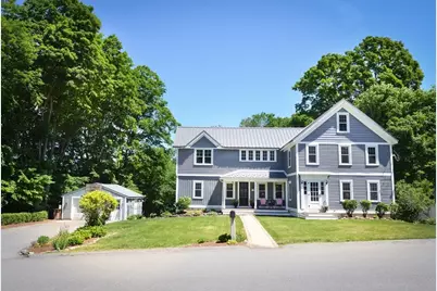 22 Harris St, Clinton, MA 01510 - Photo 2
