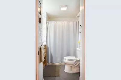 22 Harris St, Clinton, MA 01510 - Photo 10
