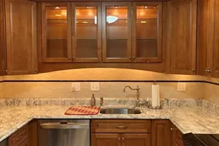 2 Summit Dr, Reading, MA 01867 - Photo 6