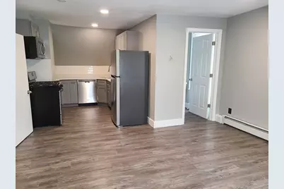 17 Stearns St #3, Malden, MA 02148 - Photo 4